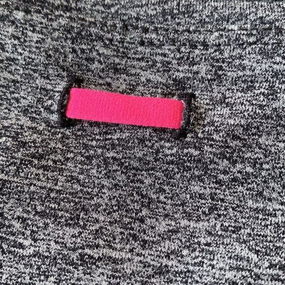 Victoria’s Secret Sport Knockout Grey Leggings - Picture 7 of 7